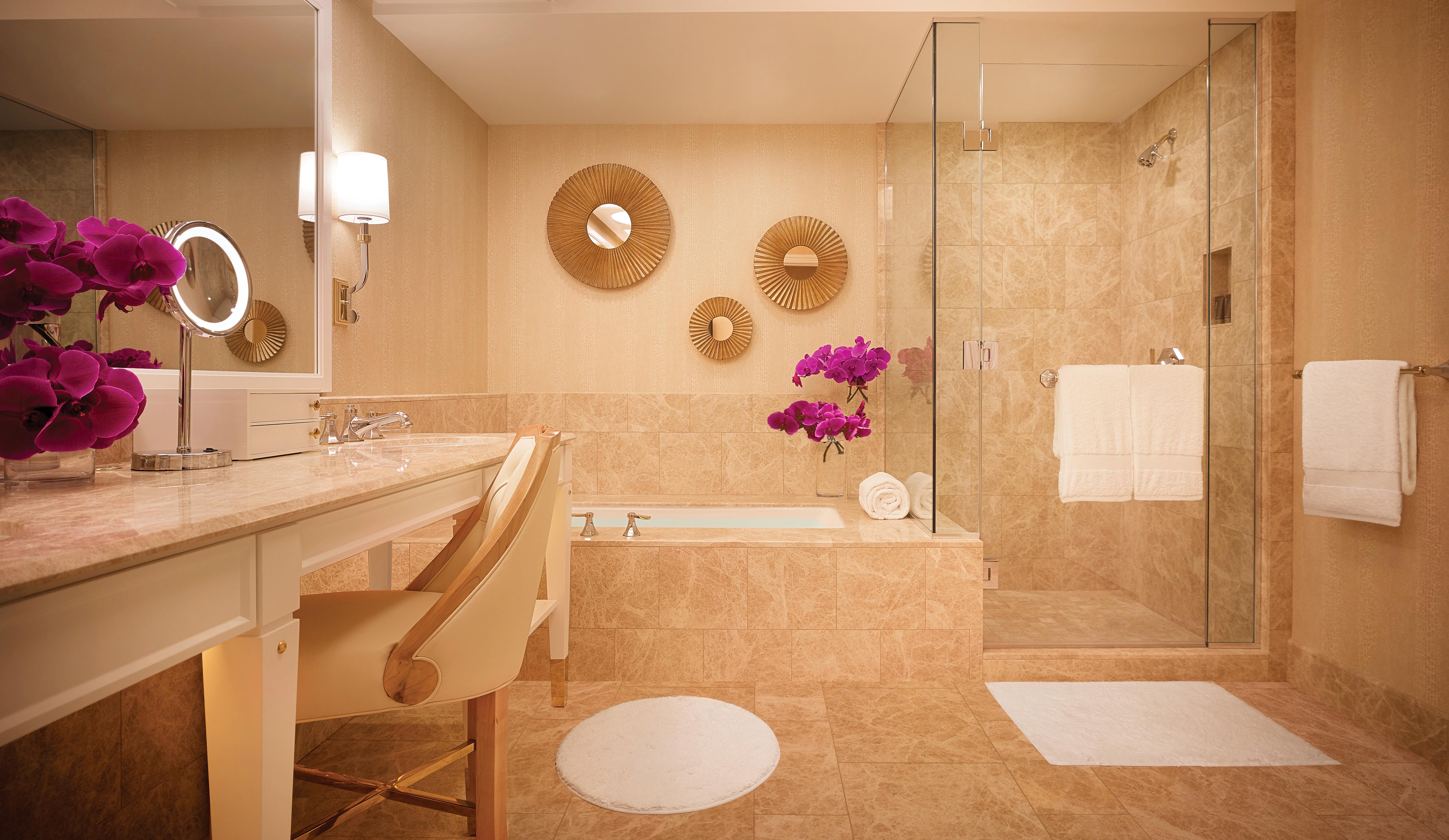 Encore Boston Harbor Everett Exterior foto A bathroom at Wynn Las Vegas